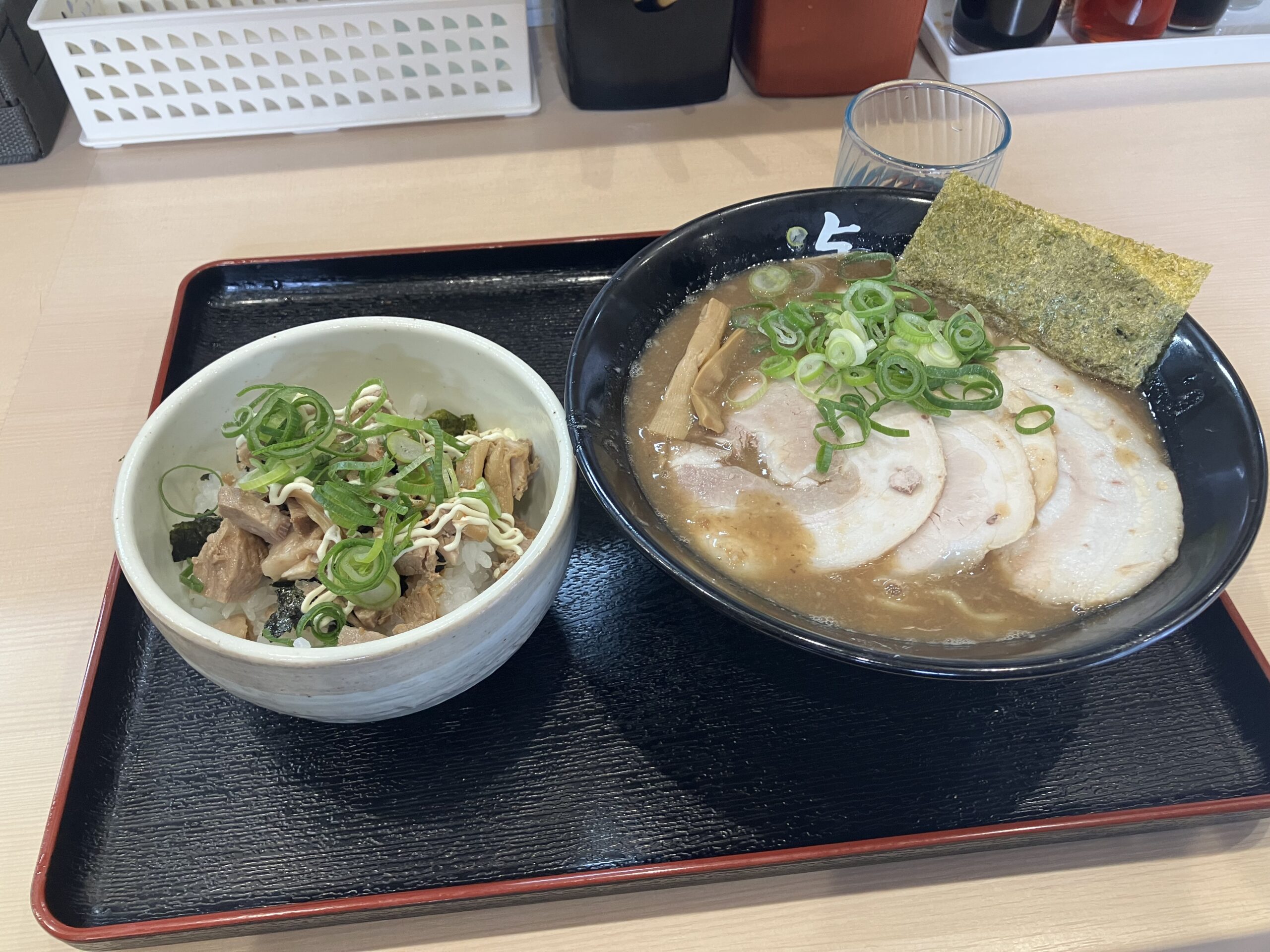 ラーメン好き必見！滋賀の人気店『らーめん与七』を紹介！